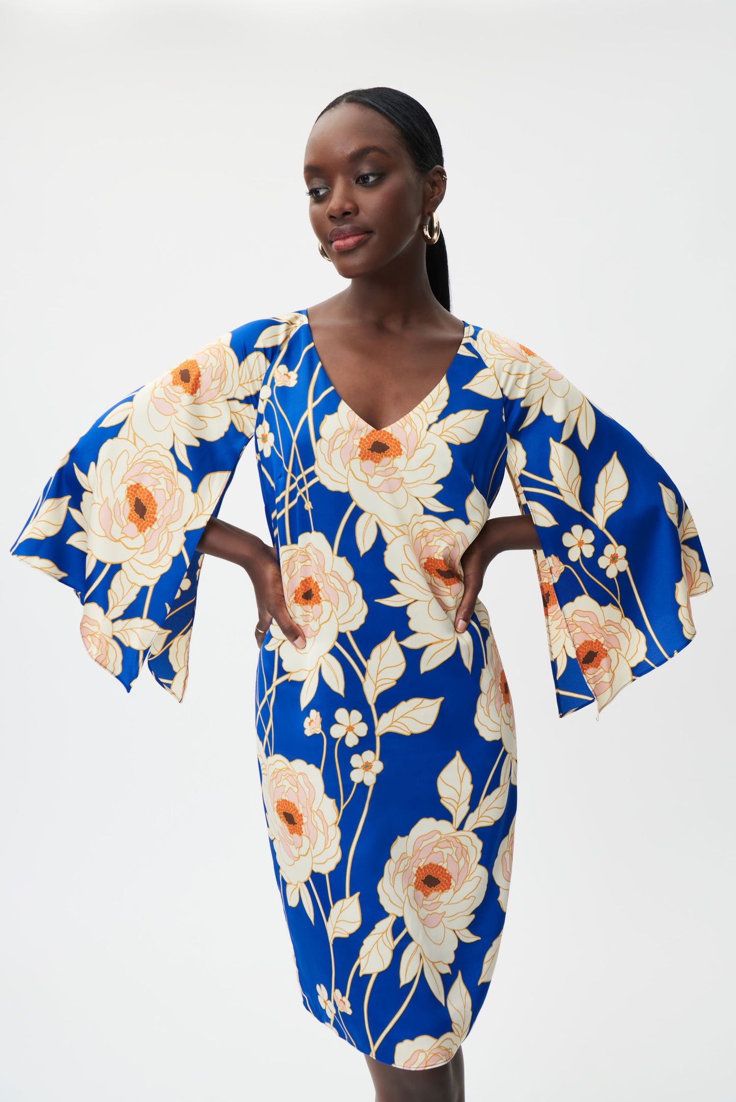 Vestido azul con flores 232109