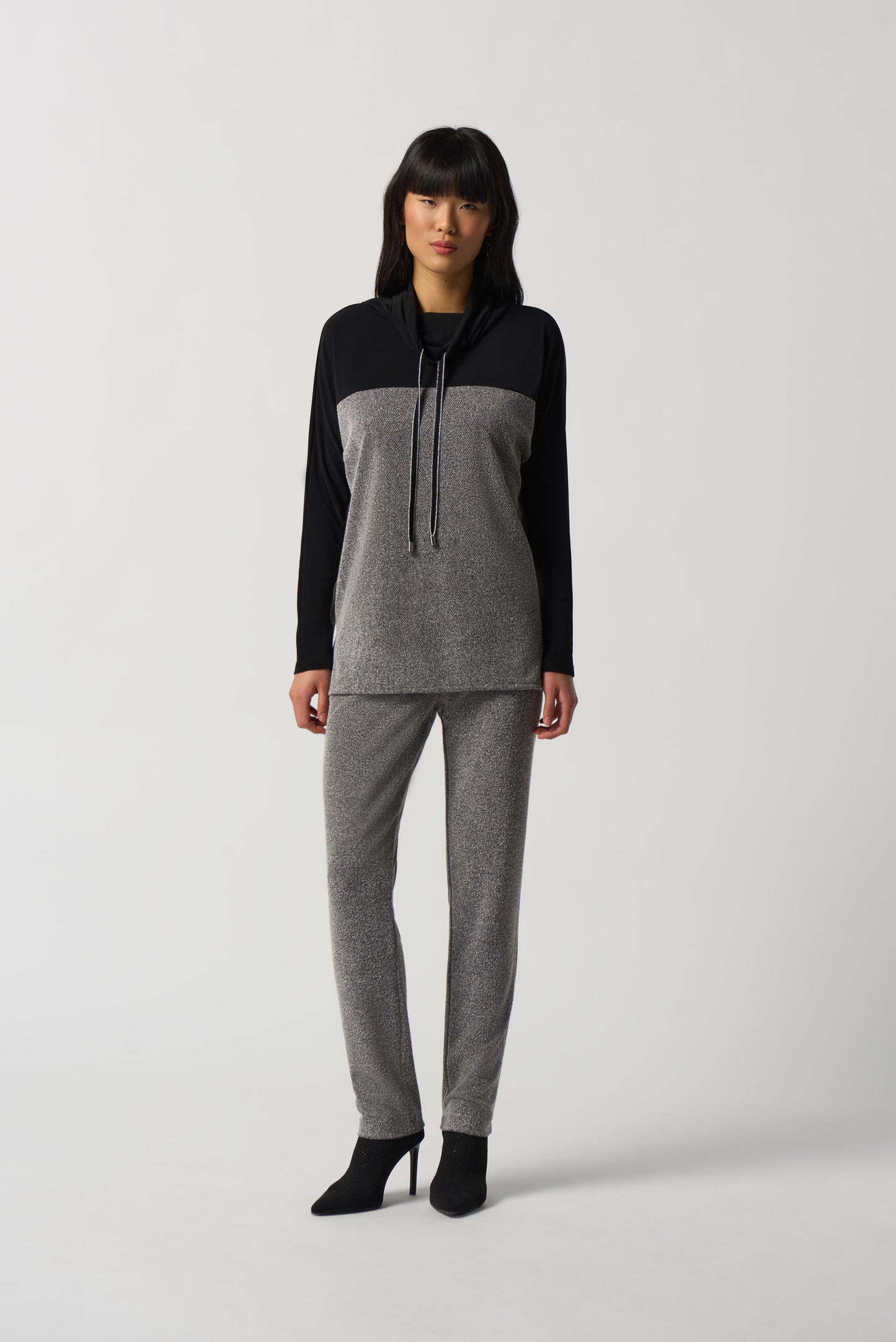 Sudadera gris y negro con brillo 233083