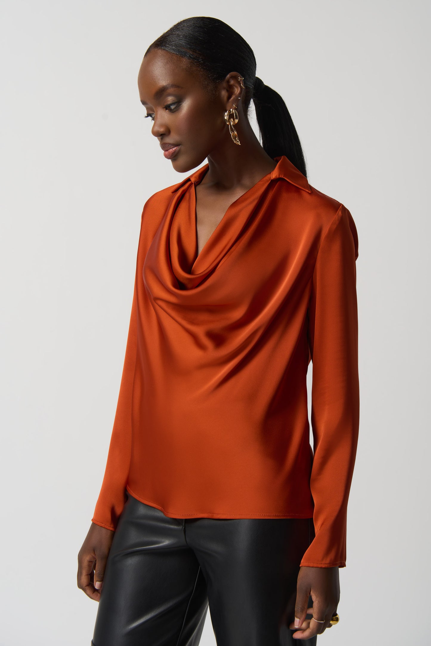 Blusa satinada chedrón 233136