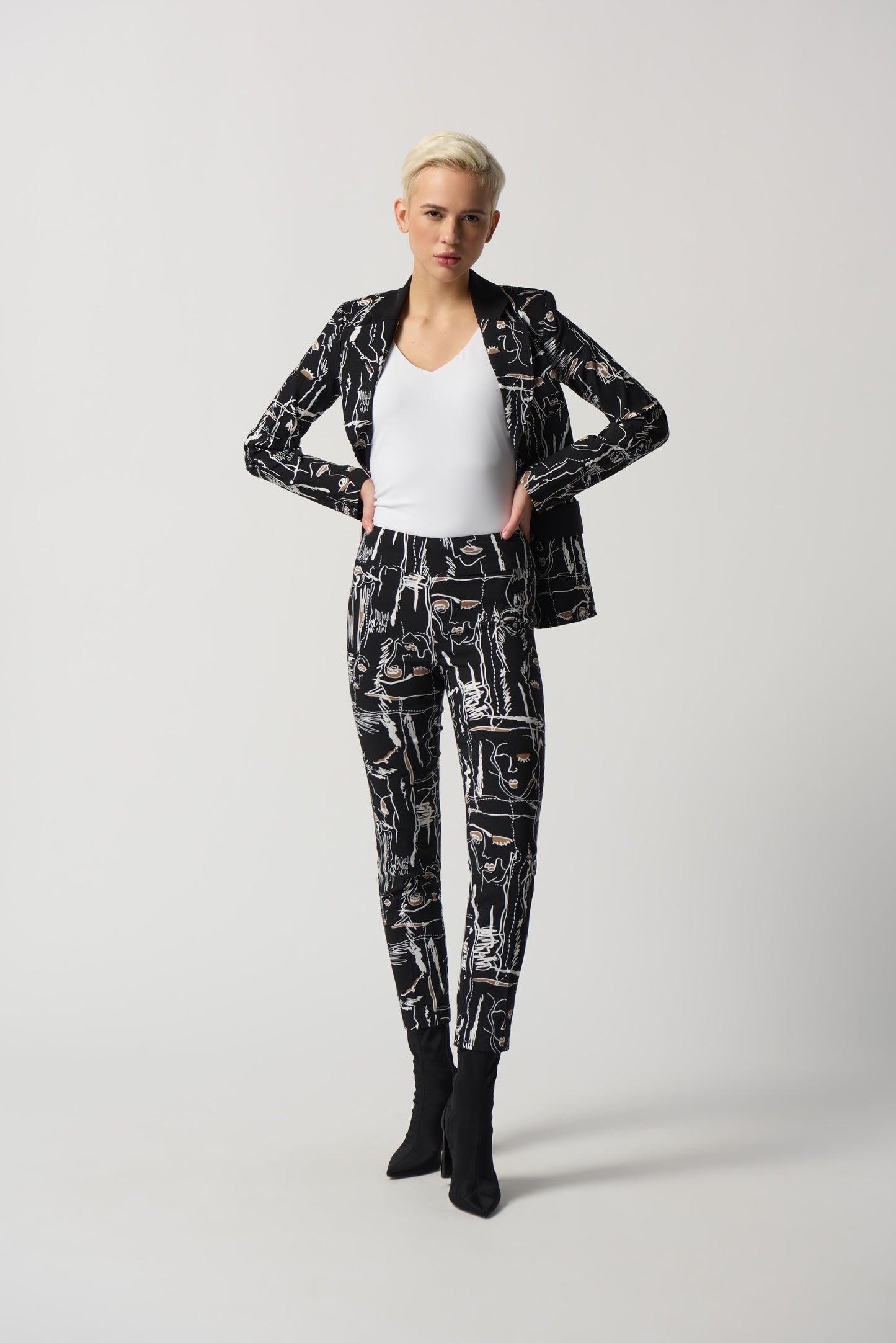Pantalón estampado rostros negro 233278