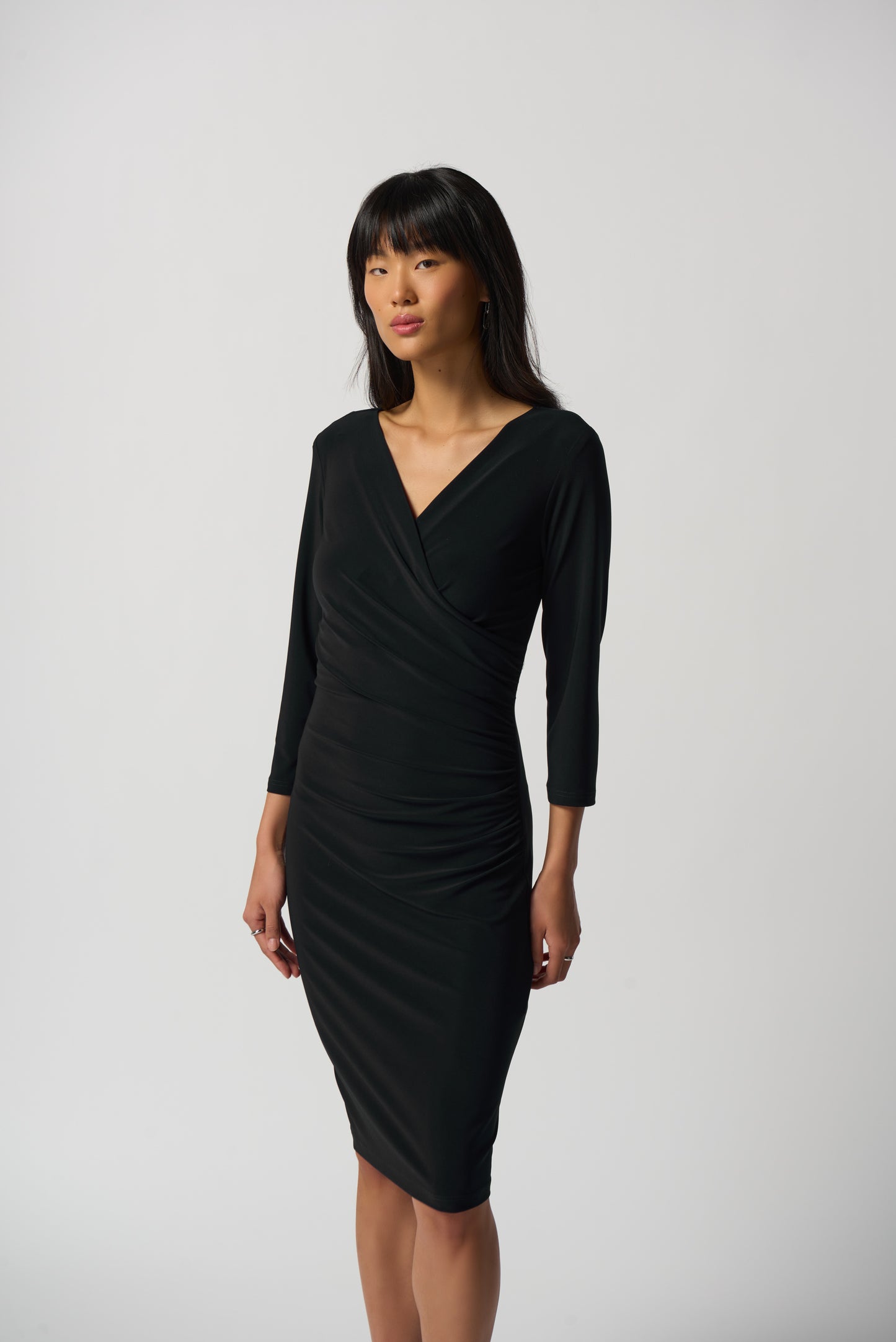 Vestido cruzado negro 233305