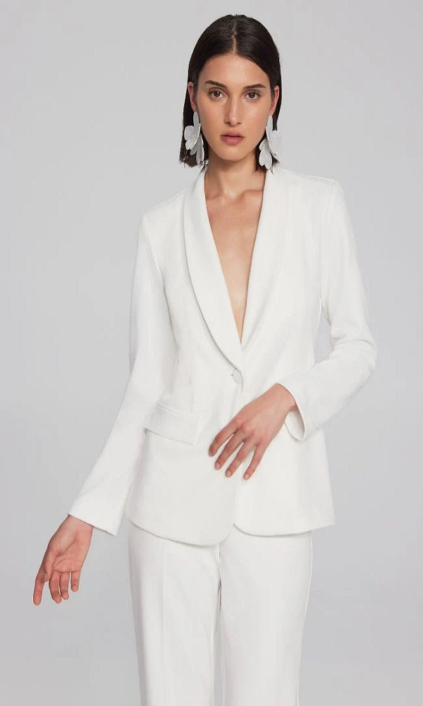 Saco tipo blazer vainilla entallado 233786S24