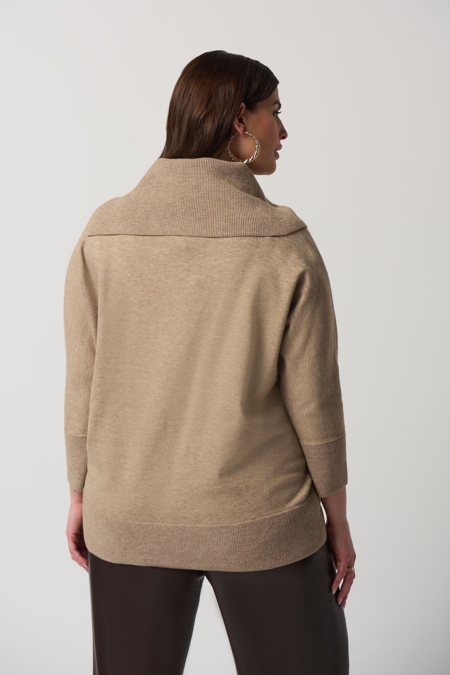Sueter asimetrico latte 233955