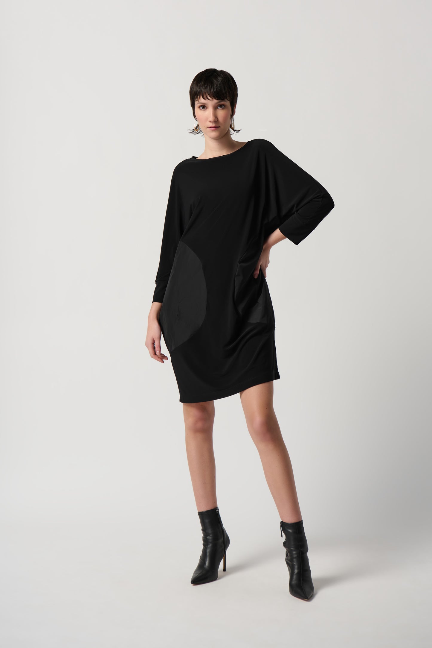 Vestido holgado negro 234159
