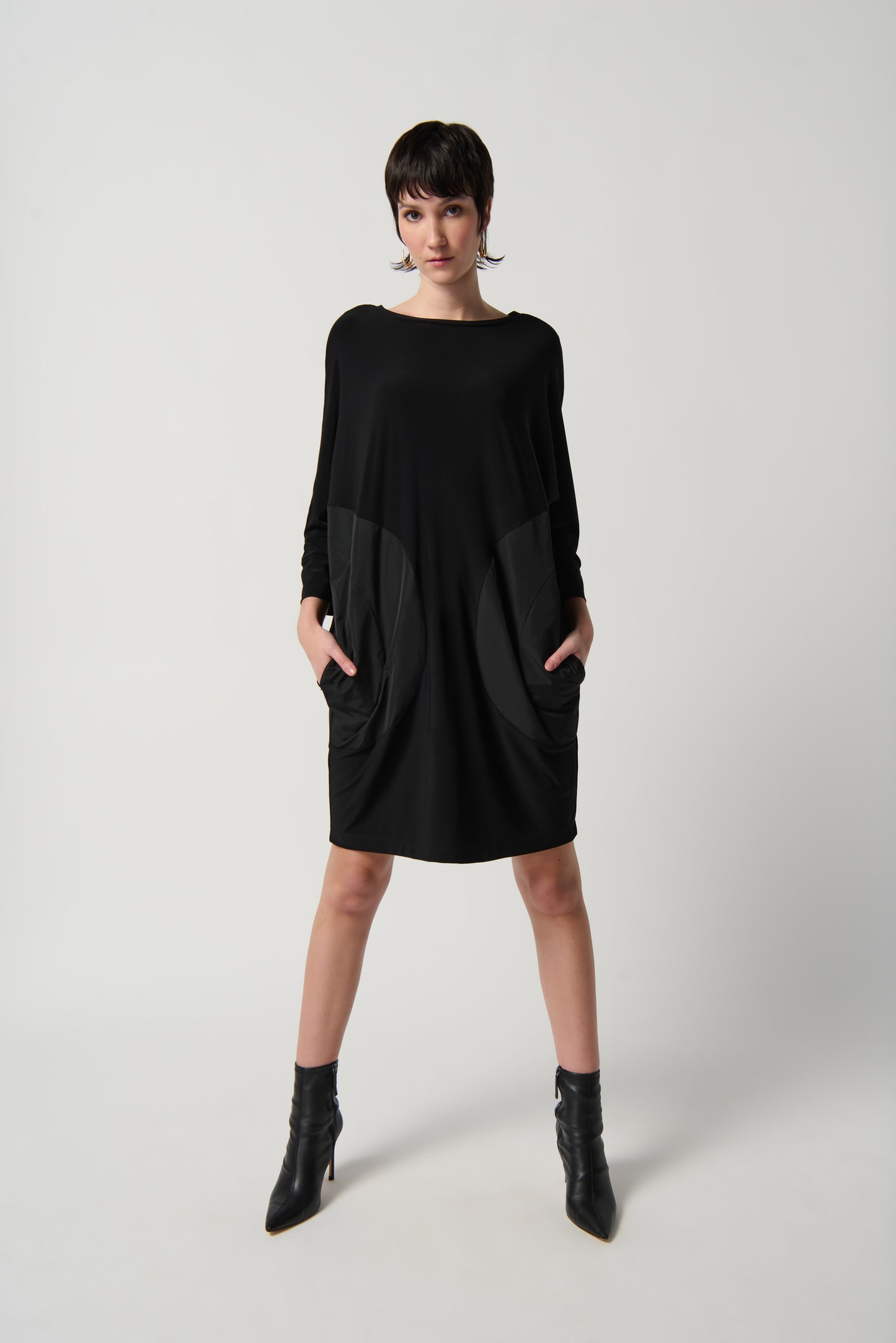 Vestido holgado negro 234159
