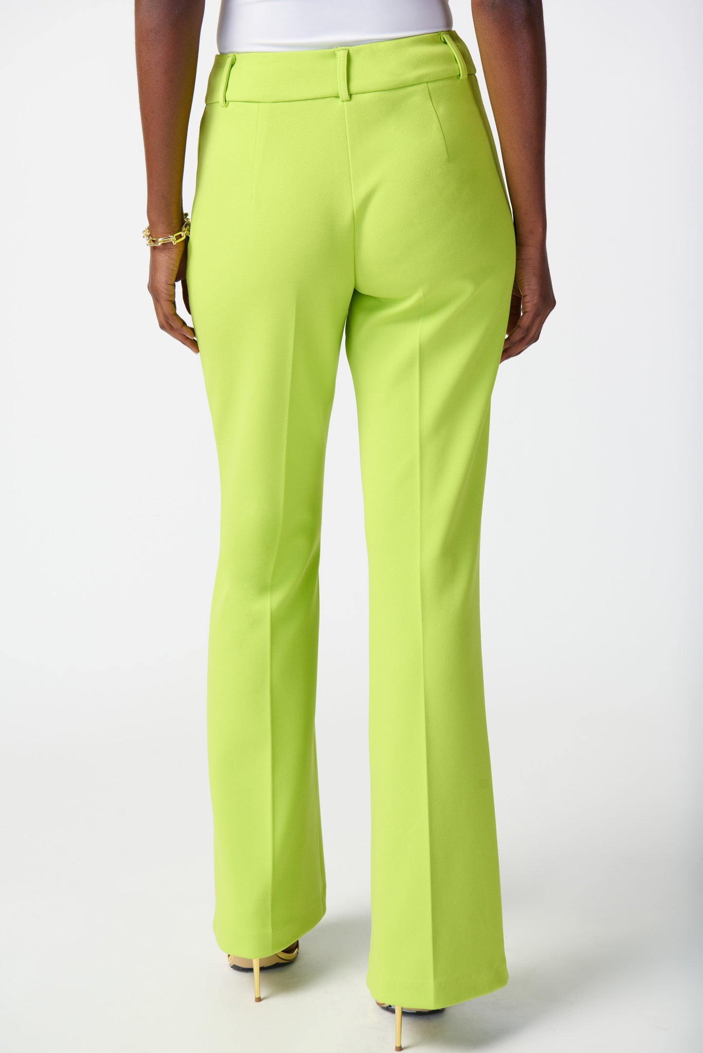 Pantalón acampanado verde limón 241248