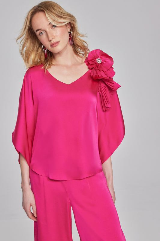 Blusa de raso con plisado rosa impactante 241767