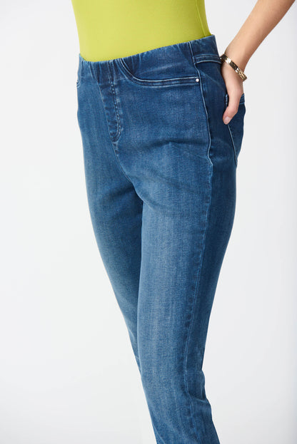 Jeans ajustados con pretina elastica 242924