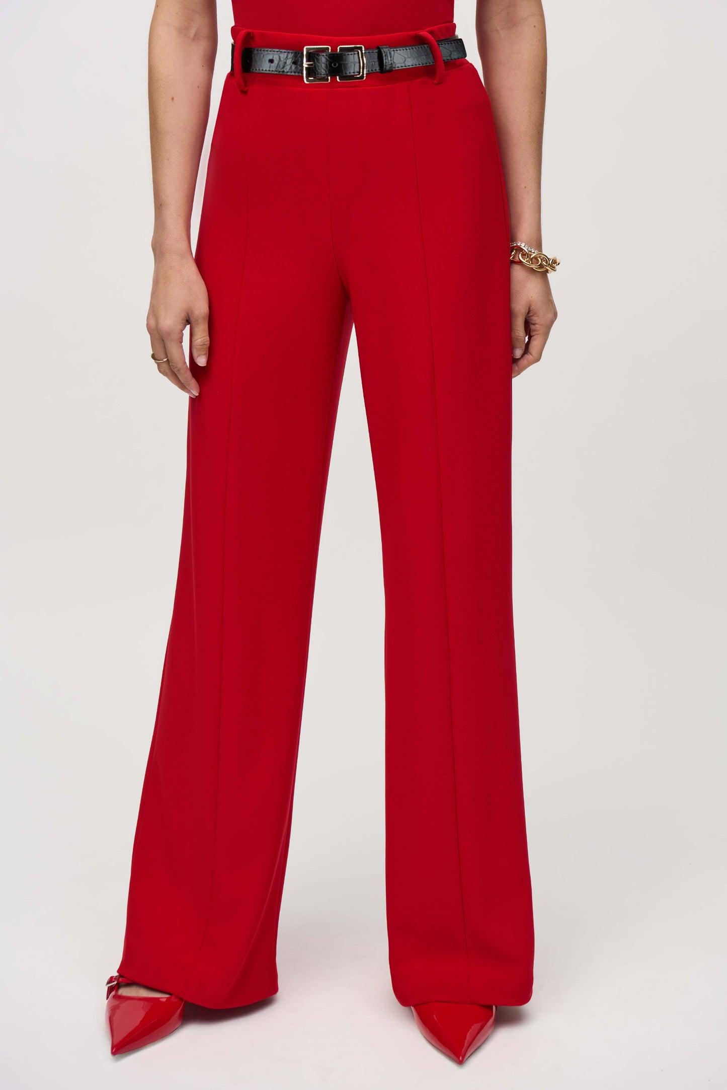 Pantalón con cinturón 244093