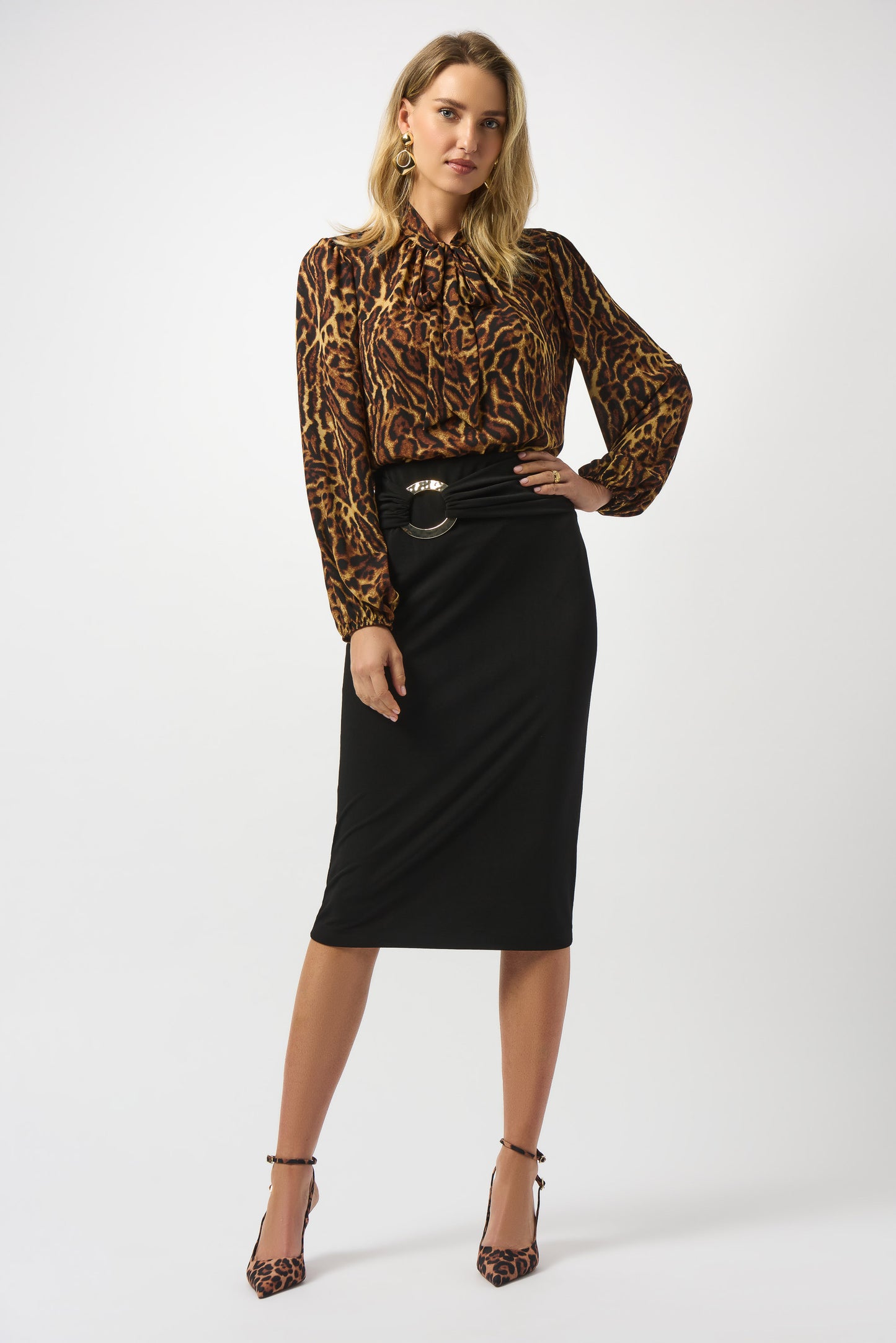 Blusa de tela ligera con estampado animal 253077