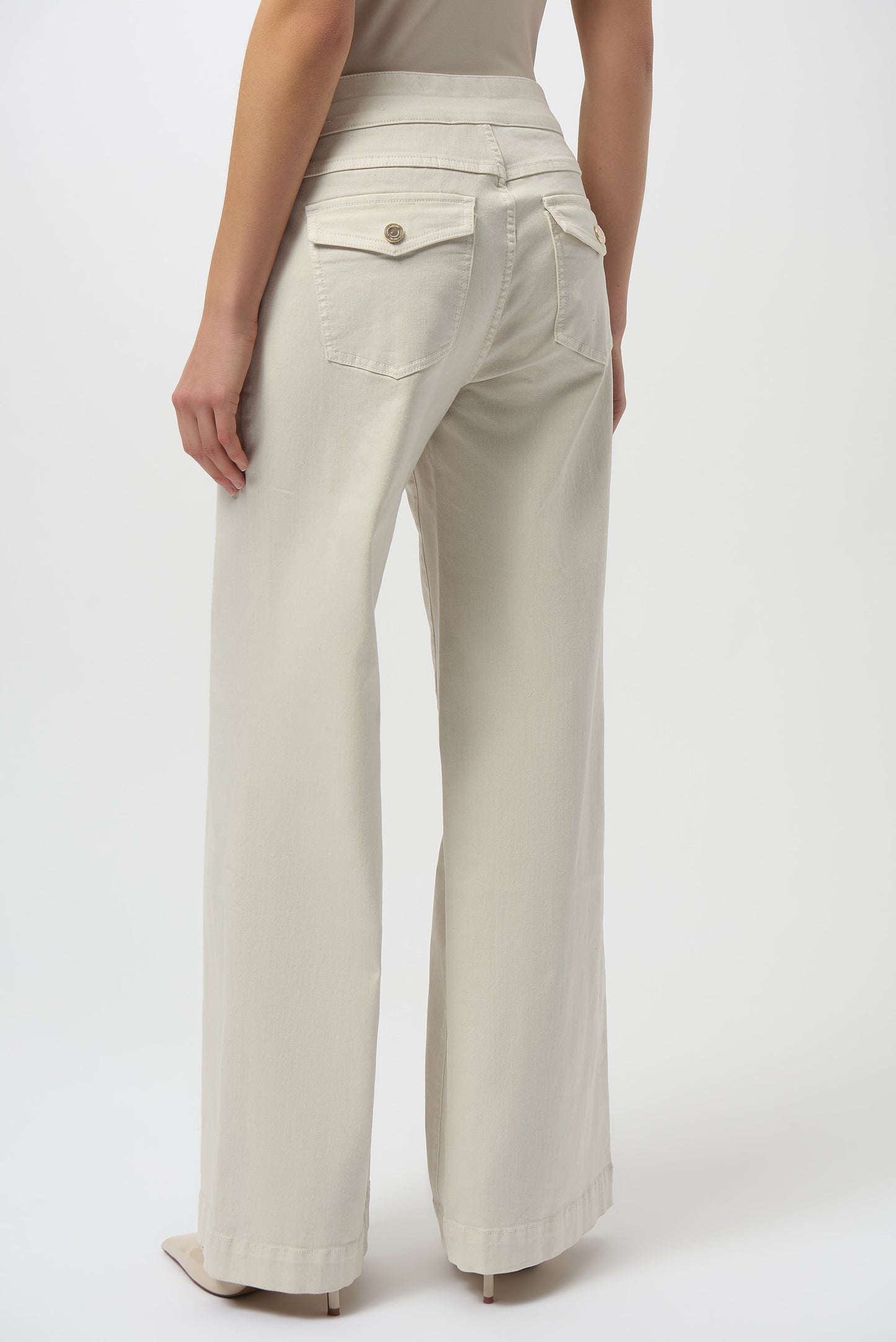 Jeans de pierna ancha con botones metálicos beige abedul 254919