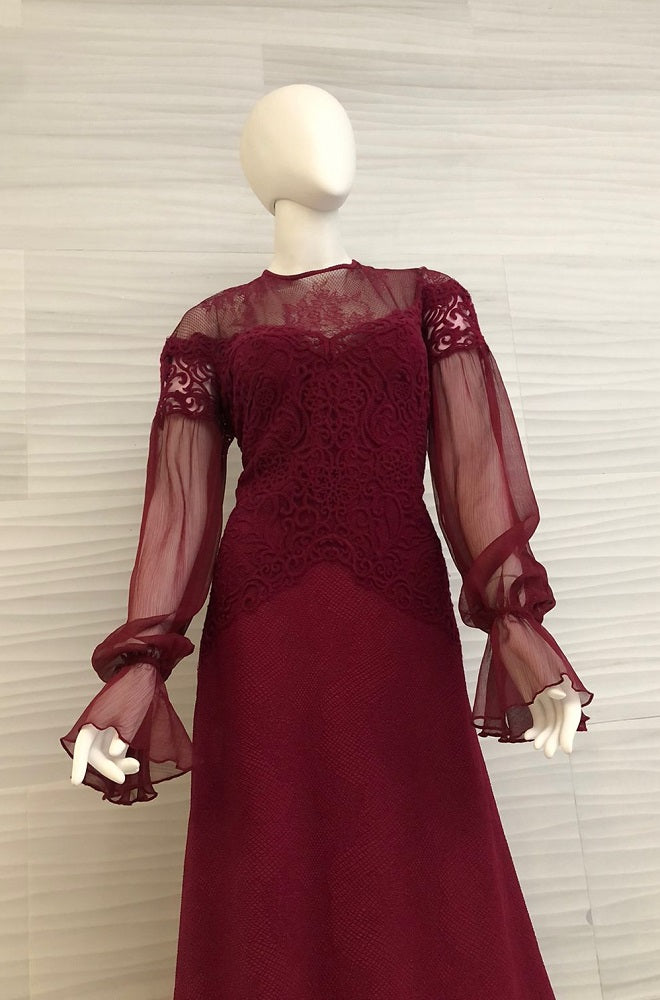 Vestido de crepe texturizado vino con manga abullonada AZY17747L