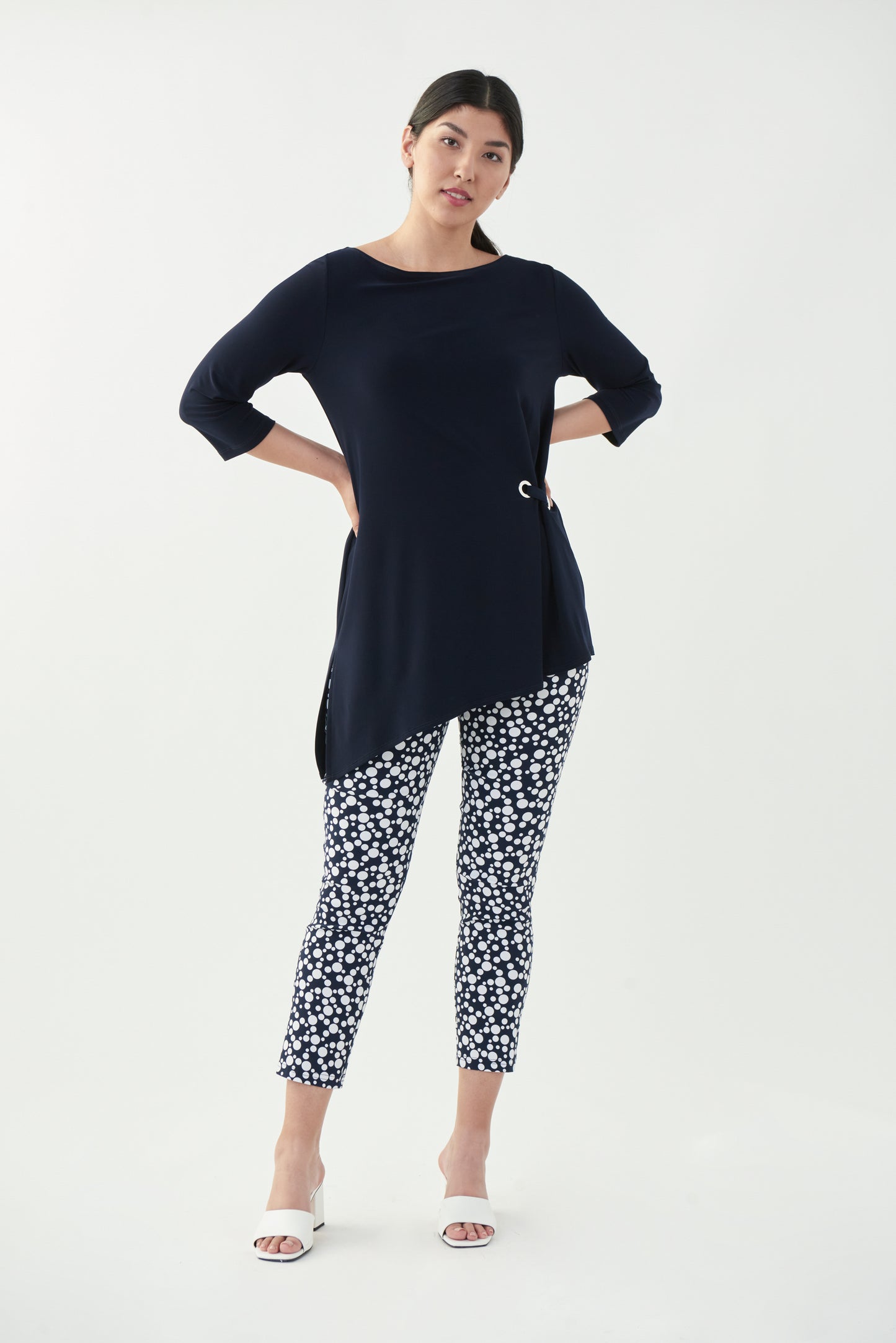Pantalón capri estampado puntos 221318