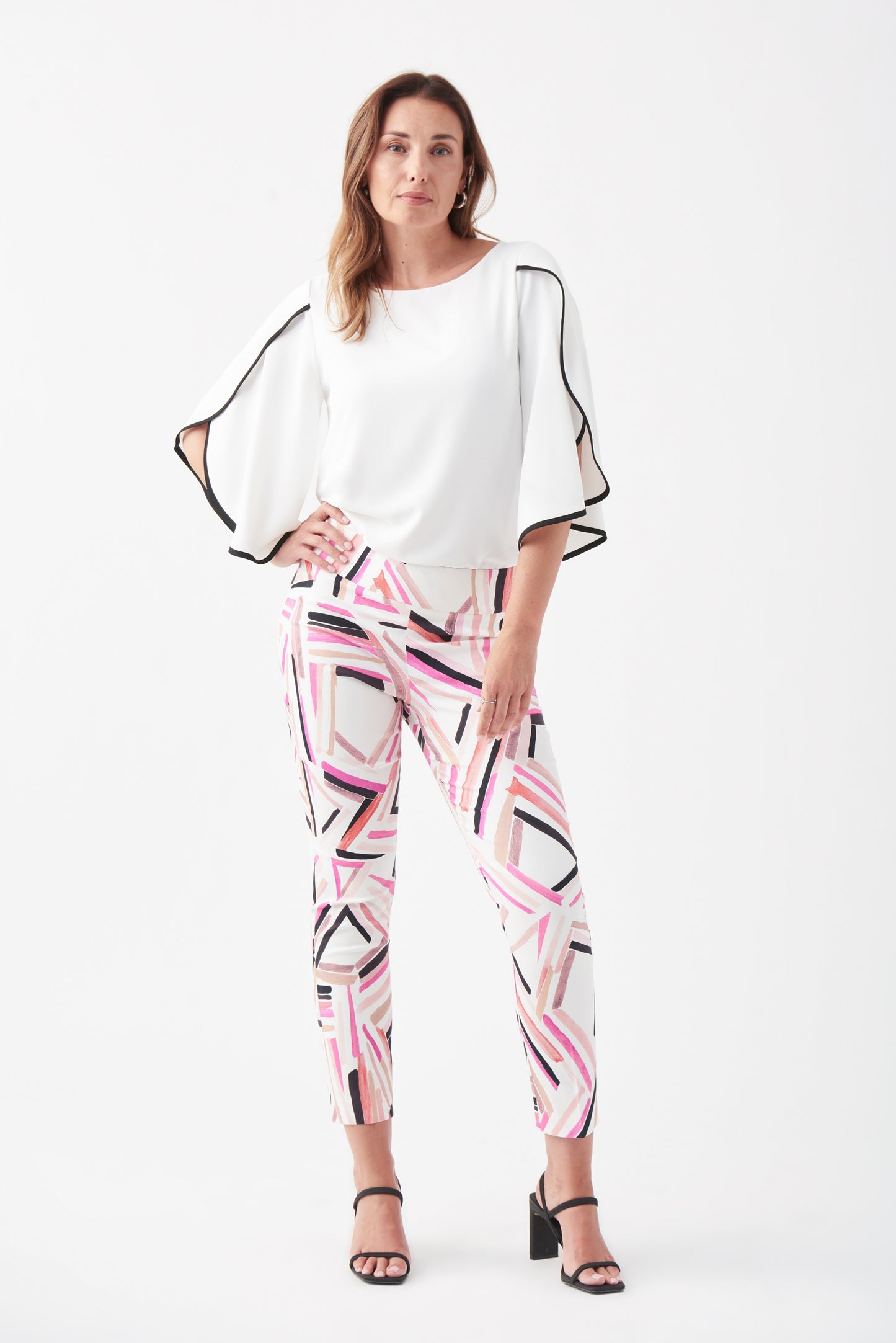 Pantalón capri estampado multicolor 221326