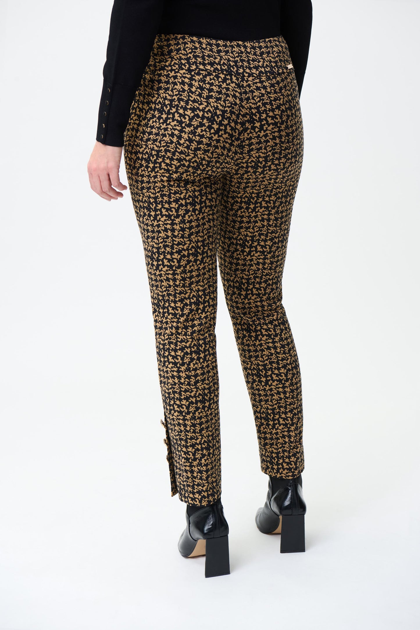 Pantal—n beige con negro 224113