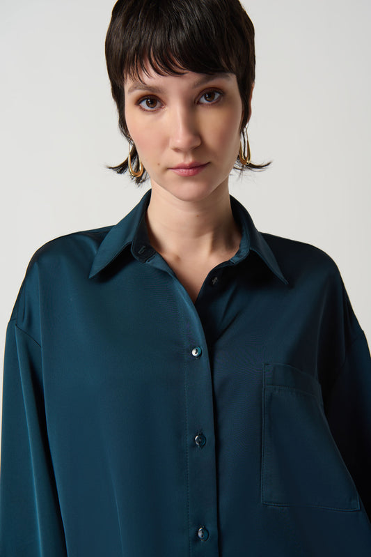 Blusa boxy satinada verde alpino 234115