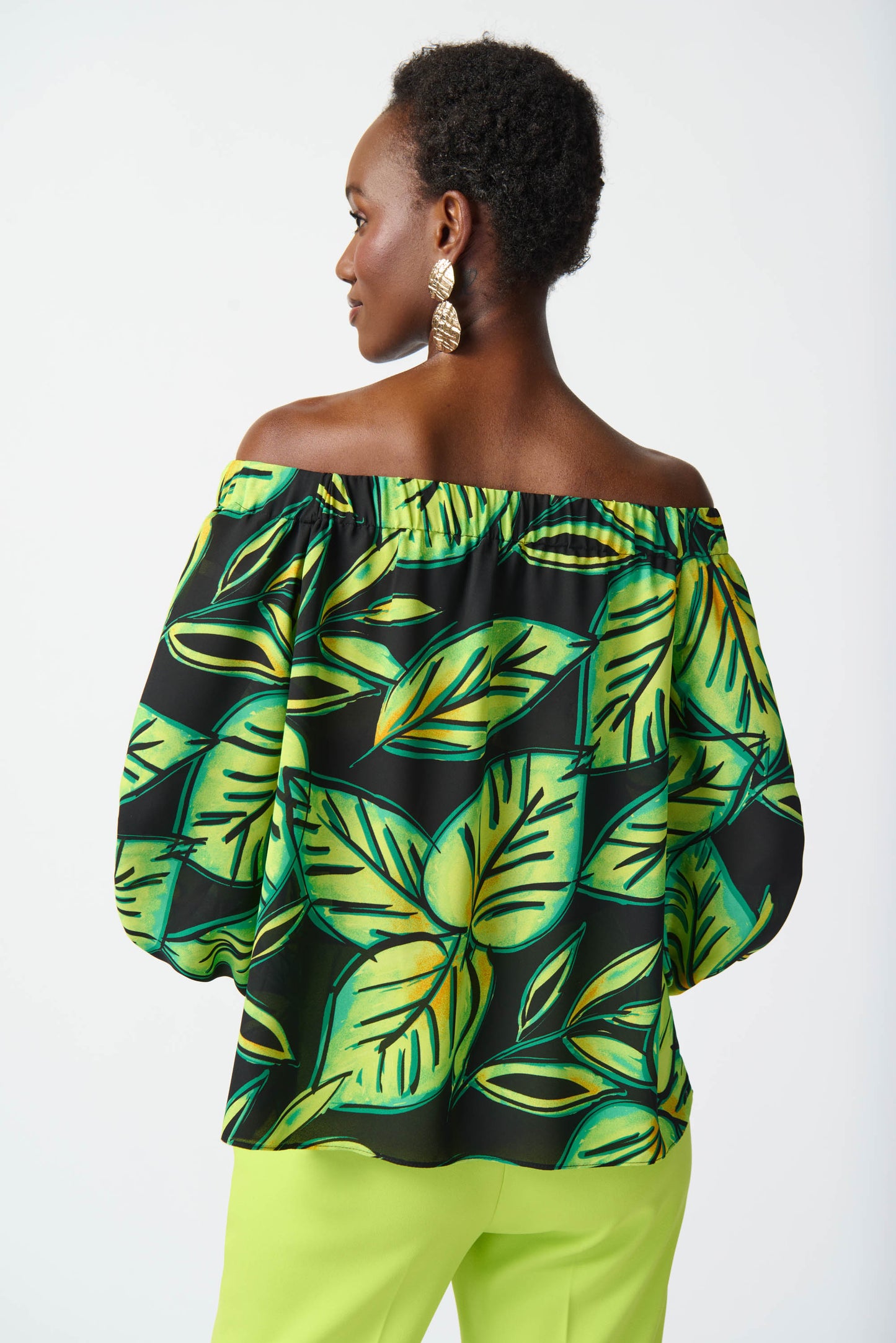 Blusa hombros descubiertos estampado tropical 241277