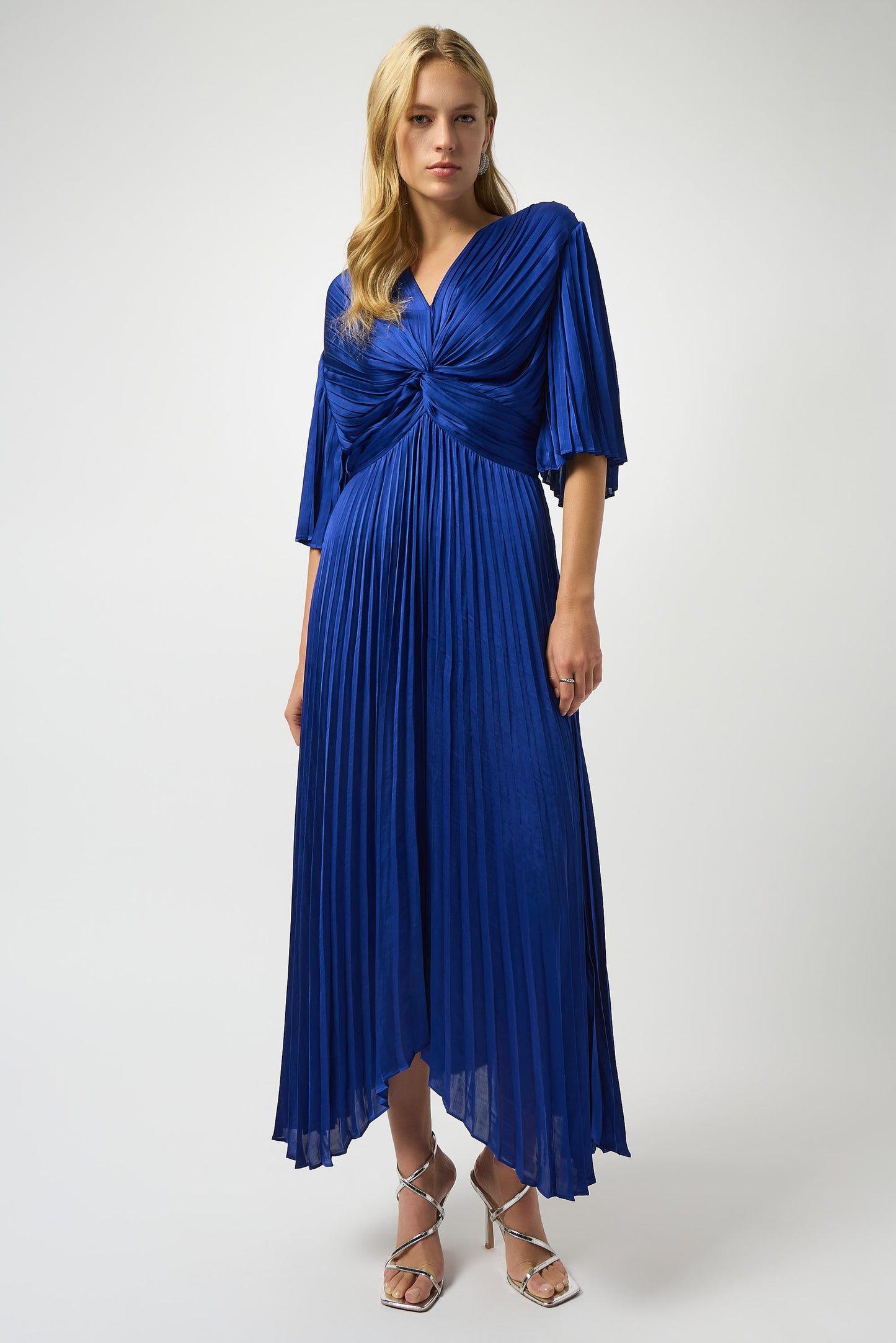 Vestido midi plisado zafiro real 251903F25