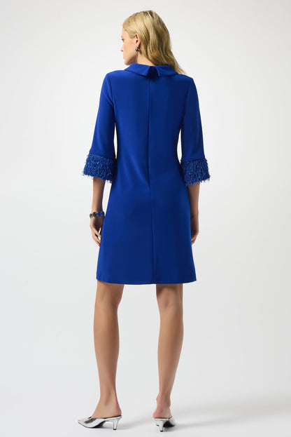 Vestido con flecos en puño azul zafiro 253054