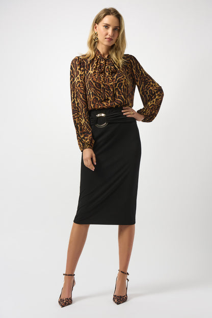 Blusa de tela ligera con estampado animal 253077
