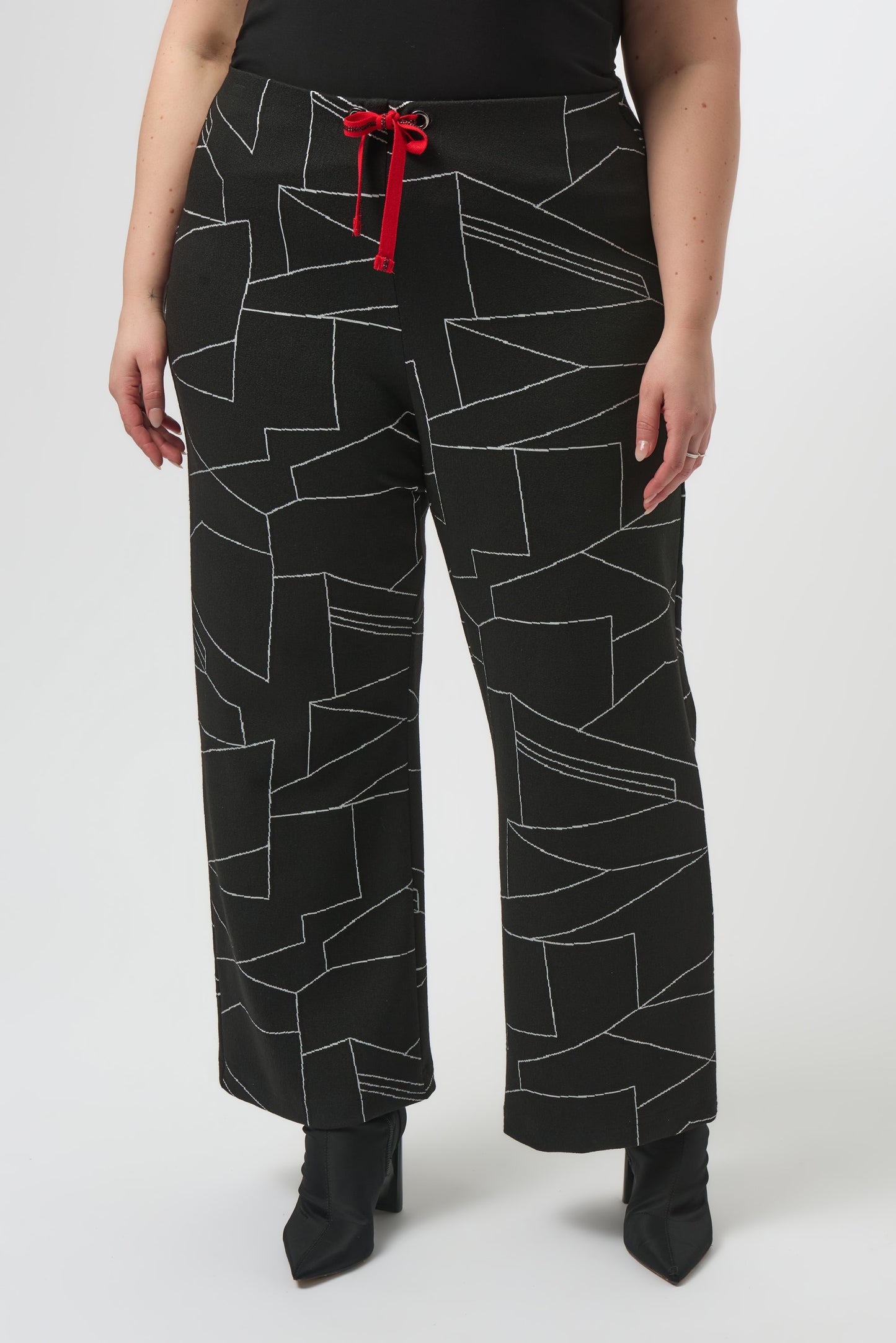 Pantalón de pierna ancha con estampado abstracto negro 253080
