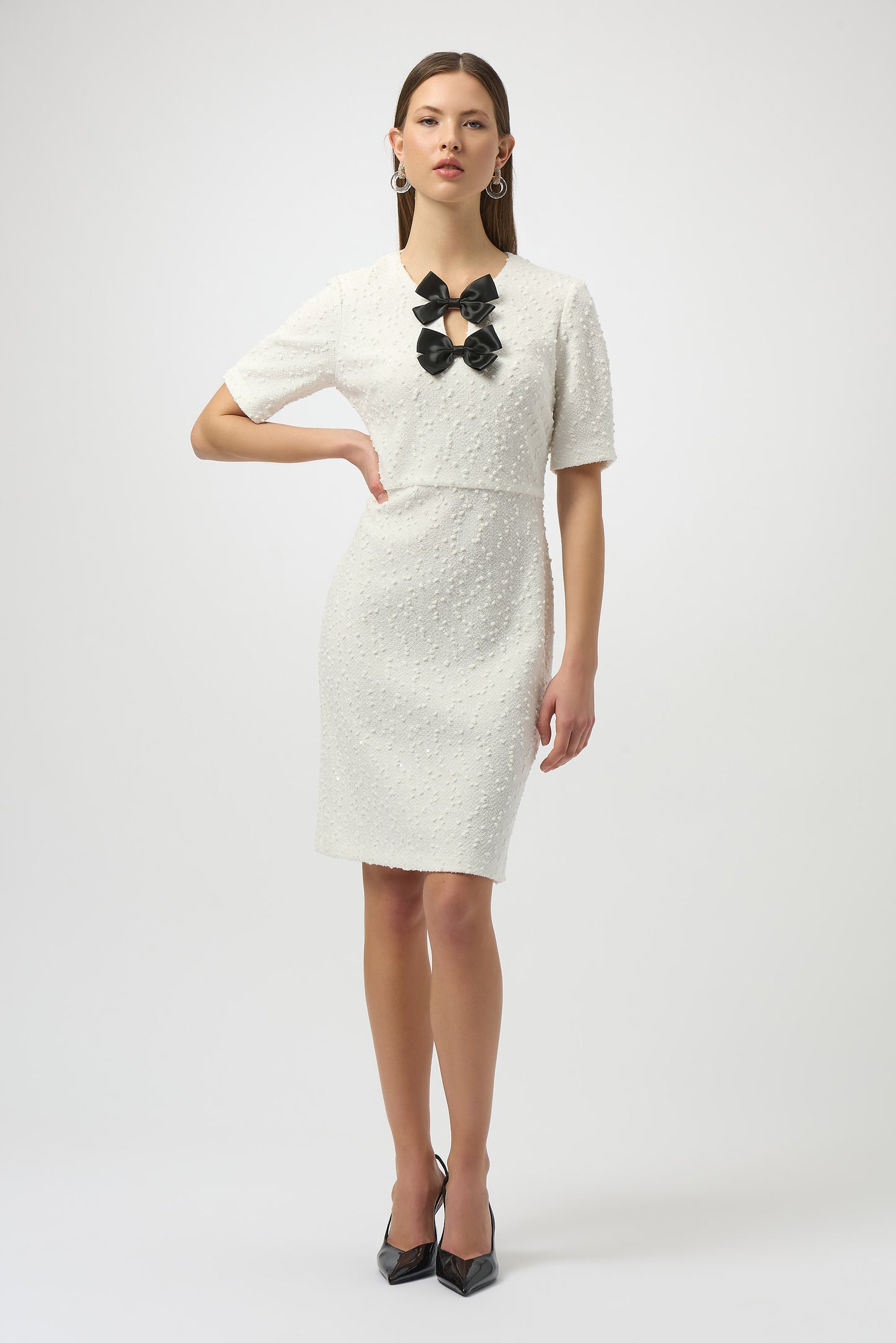 Vestido de punto bouclé con y detalle de moño blanco invierno 254177