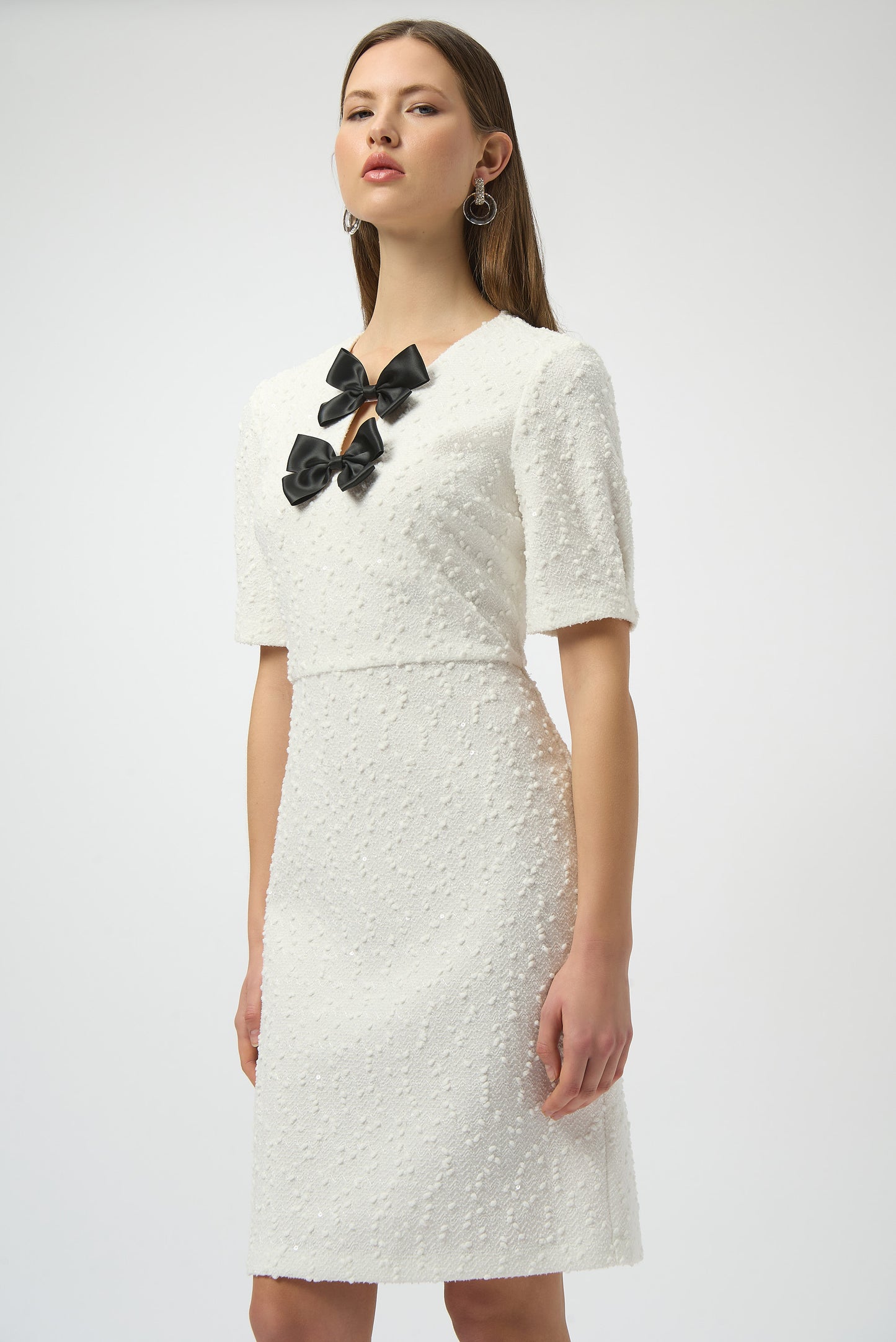Vestido de punto bouclé con y detalle de moño blanco invierno 254177