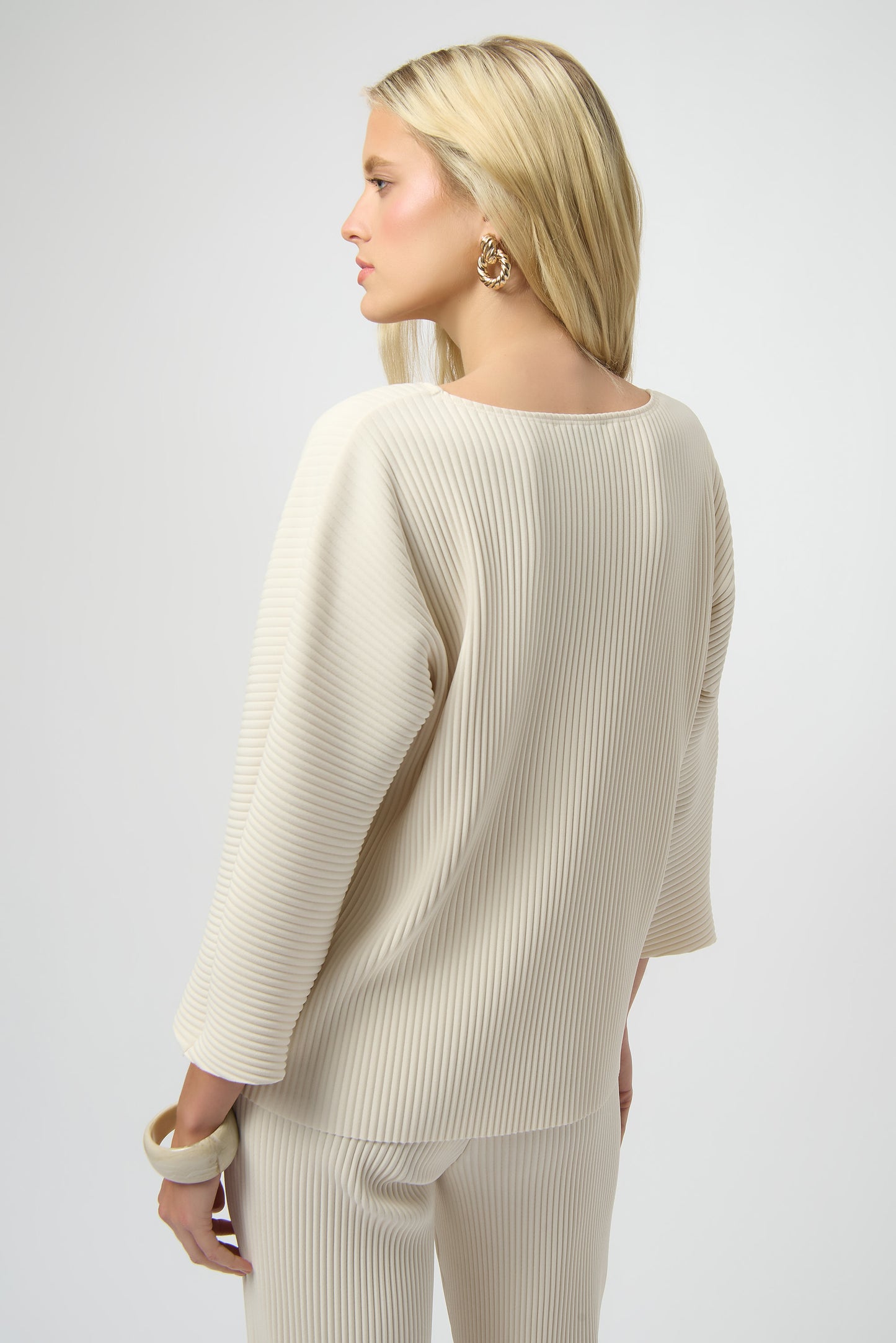 Blusa boxy plisada beige abedul 254210