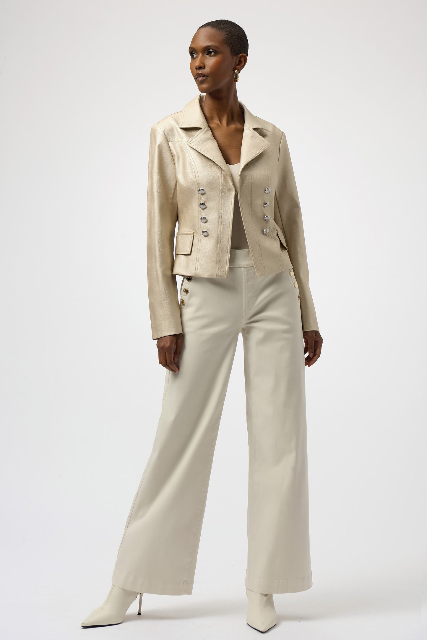 Chaqueta ajustada de polipiel dorado 254925