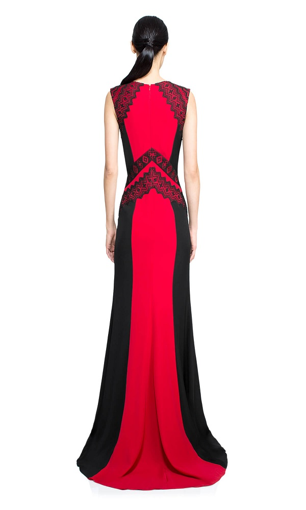 Vestido rojo con diseño de grecas AUB16458L