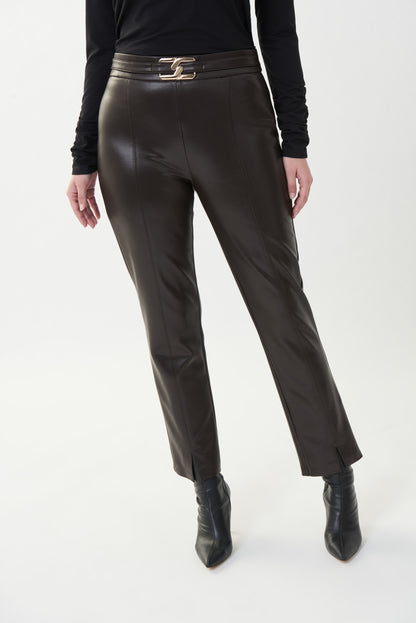 Pantalón vinipiel café 223131